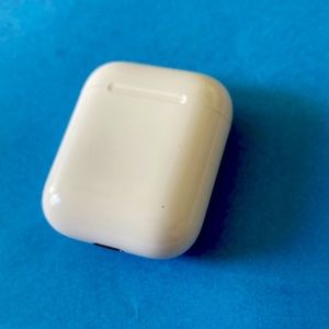 Airpod 2nd generation only right one work but selling both